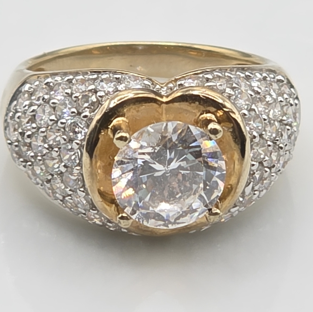 NWOT! Victoria Wieck White Quartz Ring